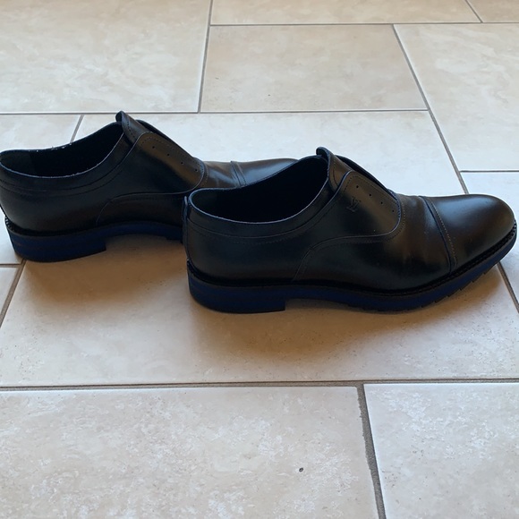 Louis Vuitton Dress Shoes - Picture 2 of 9